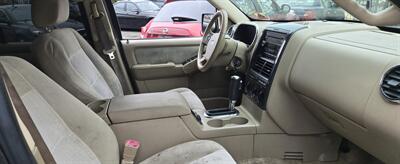 2008 Ford Explorer XLT   - Photo 9 - Newark, NJ 07107