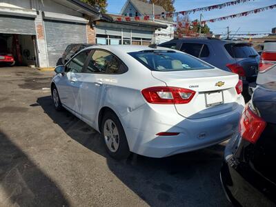 2017 Chevrolet Cruze LS Manual   - Photo 5 - Newark, NJ 07107