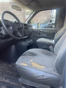 2004 Chevrolet express   - Photo 6 - Newark, NJ 07107