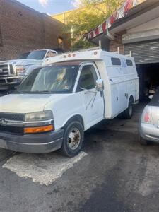 2004 Chevrolet express   - Photo 1 - Newark, NJ 07107