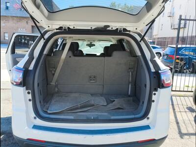 2015 Chevrolet Traverse   - Photo 11 - Newark, NJ 07107