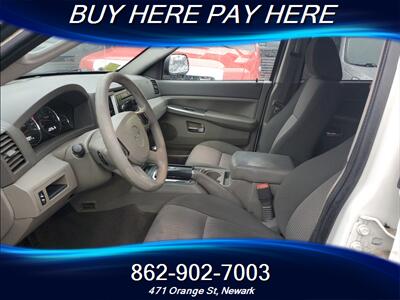 2010 Jeep Grand Cherokee Laredo   - Photo 6 - Newark, NJ 07107