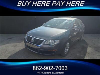 2006 Volkswagen Passat 2.0T   - Photo 2 - Newark, NJ 07107