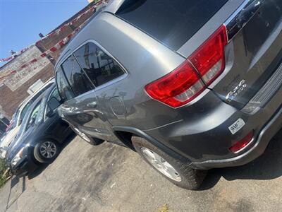 2013 Jeep Grand Cherokee Laredo   - Photo 7 - Newark, NJ 07107
