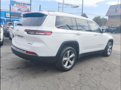 2021 Jeep Grand Cherokee Limited   - Photo 4 - Newark, NJ 07107