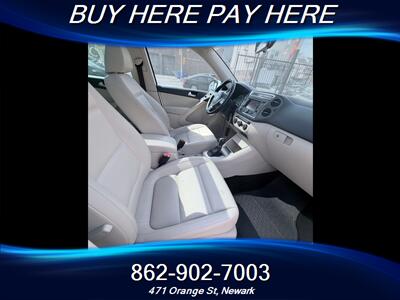 2013 Volkswagen Tiguan S   - Photo 7 - Newark, NJ 07107