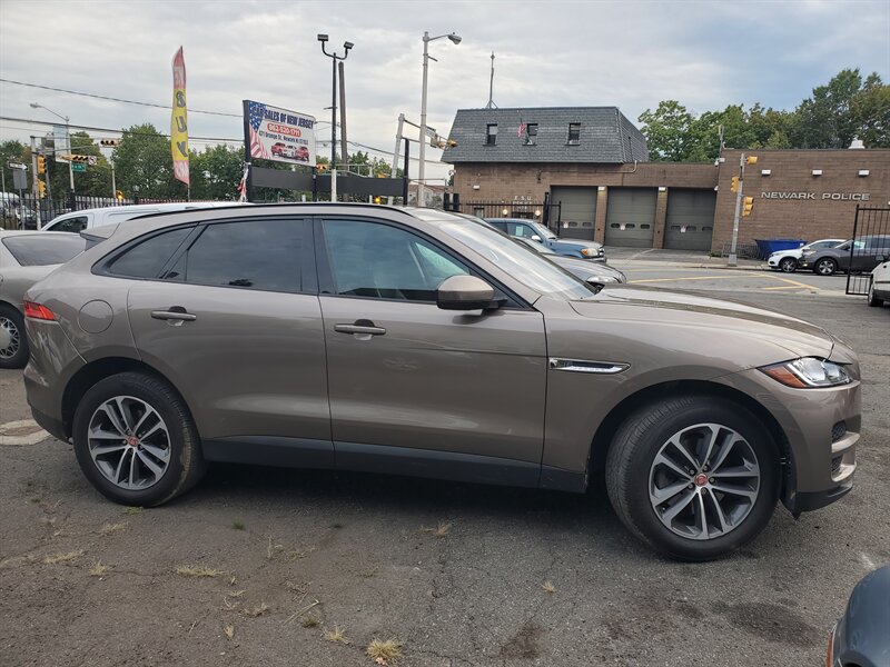 2017 Jaguar F-PACE 35t Premium  