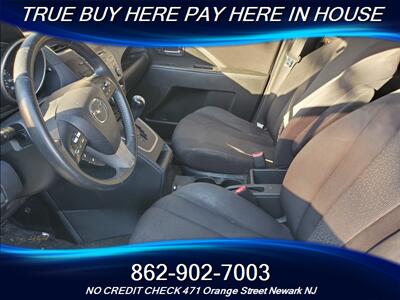 2012 Mazda Mazda5 Touring   - Photo 7 - Newark, NJ 07107
