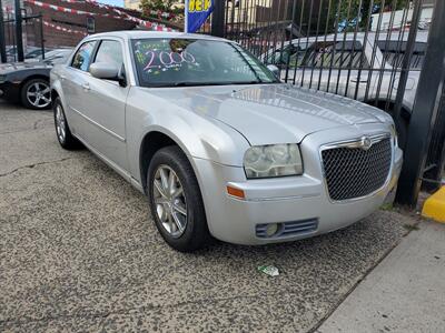 2009 Chrysler 300 Series Touring   - Photo 1 - Newark, NJ 07107