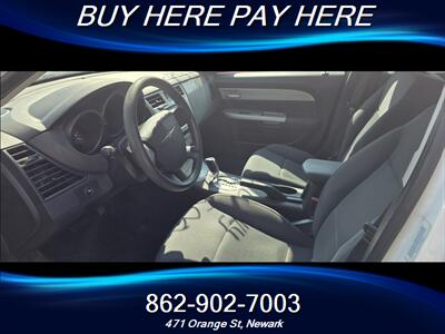 2010 Chrysler Sebring Touring   - Photo 5 - Newark, NJ 07107