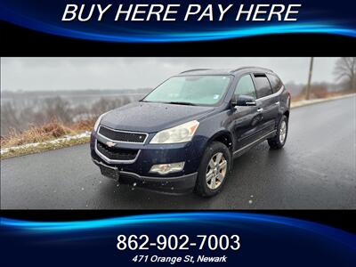 2011 Chevrolet Traverse LT   - Photo 2 - Newark, NJ 07107