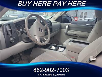 2009 GMC Sierra 1500 SLE   - Photo 5 - Newark, NJ 07107