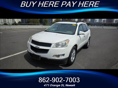 2011 Chevrolet Traverse LT   - Photo 2 - Newark, NJ 07107