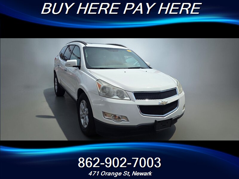 2011 Chevrolet Traverse LT   - Photo 1 - Newark, NJ 07107