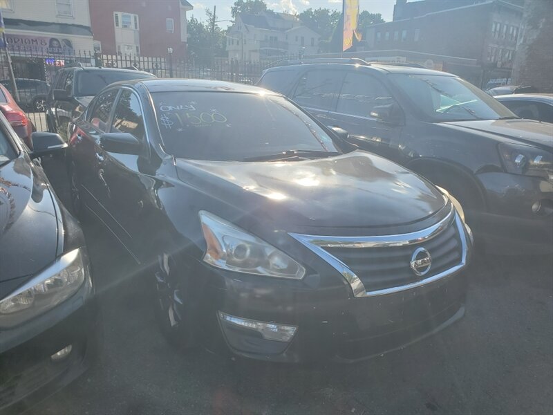 2015 Nissan Altima 2.5 - Photo 1 - Newark, NJ 07107