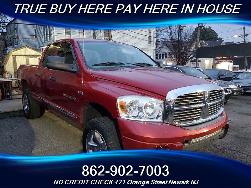 2007 Dodge RAM 1500 ST Quad Cab 4WD