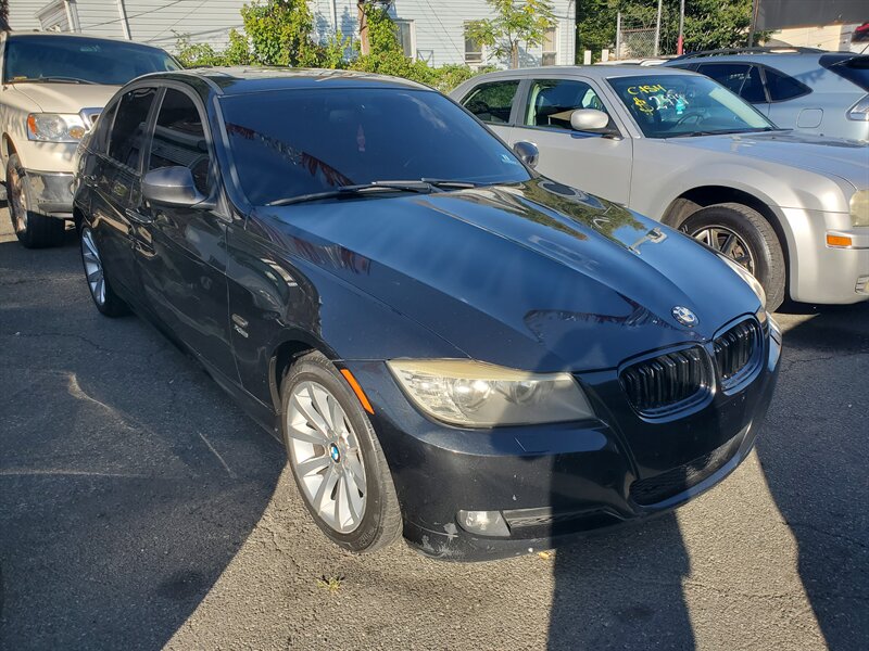 2011 BMW 328i xDrive - Photo 1 - Newark, NJ 07107