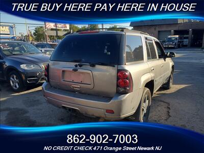 2006 Chevrolet Trailblazer LS LS 4dr SUV   - Photo 4 - Newark, NJ 07107