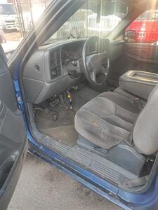 2004 GMC Sierra 1500 Work Truck 2dr Regular Cab Work Truck   - Photo 4 - Newark, NJ 07107