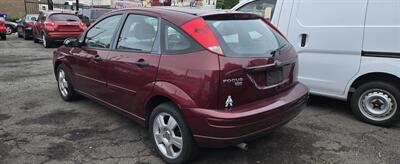 2007 Ford Focus ZX5 S   - Photo 3 - Newark, NJ 07107