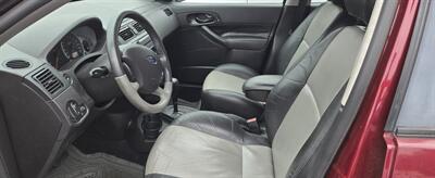 2007 Ford Focus ZX5 S   - Photo 6 - Newark, NJ 07107