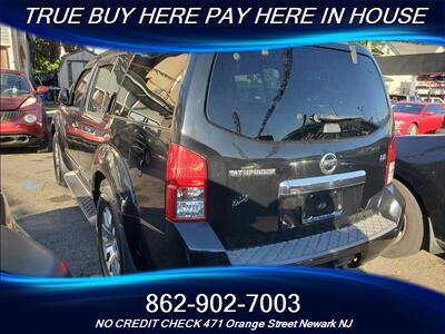 2010 Nissan Pathfinder S   - Photo 3 - Newark, NJ 07107