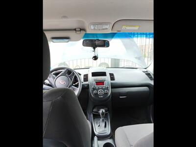 2012 Kia Soul   - Photo 8 - Newark, NJ 07107