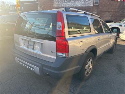 2006 Volvo XC70   - Photo 4 - Newark, NJ 07107