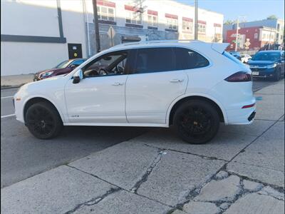 2016 Porsche Cayenne GTS   - Photo 18 - Newark, NJ 07107
