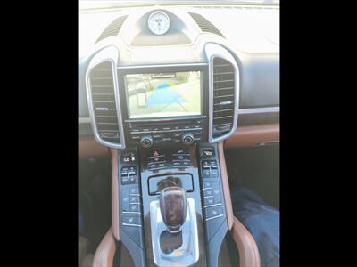 2016 Porsche Cayenne GTS   - Photo 26 - Newark, NJ 07107