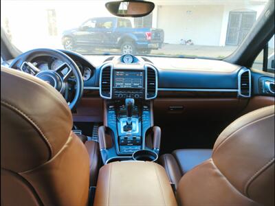 2016 Porsche Cayenne GTS   - Photo 16 - Newark, NJ 07107