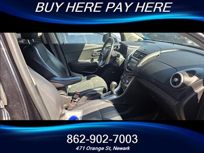2016 Chevrolet Trax LT   - Photo 5 - Newark, NJ 07107