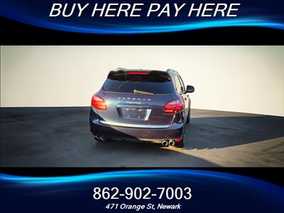 2012 Porsche Cayenne S   - Photo 3 - Newark, NJ 07107
