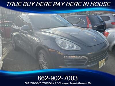 2012 Porsche Cayenne S   - Photo 1 - Newark, NJ 07107