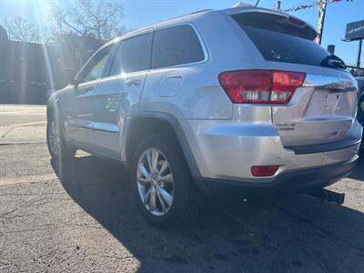 2011 Jeep Grand Cherokee Laredo   - Photo 5 - Newark, NJ 07107