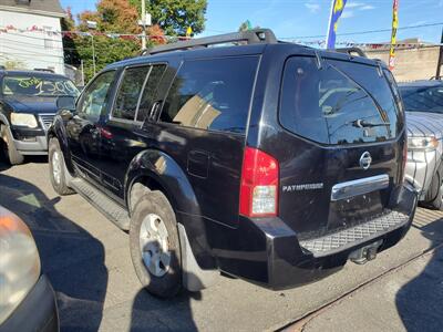 2006 Nissan Pathfinder S S 4dr SUV   - Photo 3 - Newark, NJ 07107