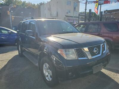 2006 Nissan Pathfinder S S 4dr SUV   - Photo 1 - Newark, NJ 07107