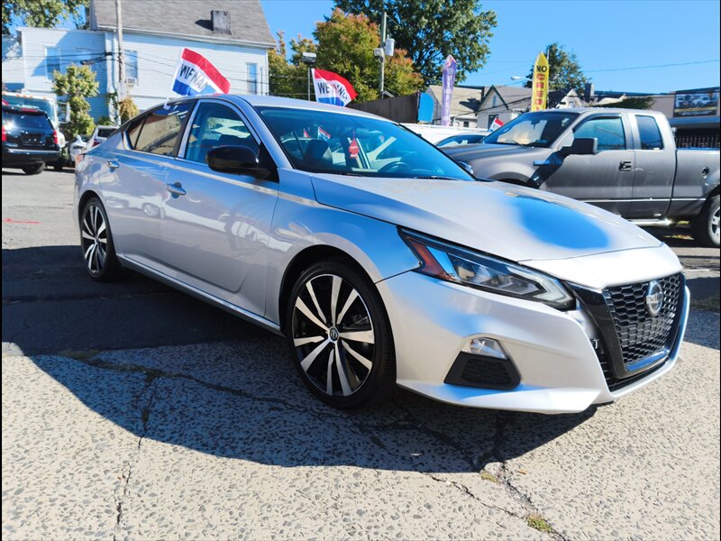 2019 Nissan Altima 2.5 SR   - Photo 1 - Newark, NJ 07107