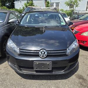 2011 Volkswagen Jetta SportWagen S   - Photo 2 - Newark, NJ 07107