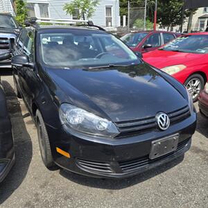 2011 Volkswagen Jetta SportWagen S   - Photo 1 - Newark, NJ 07107
