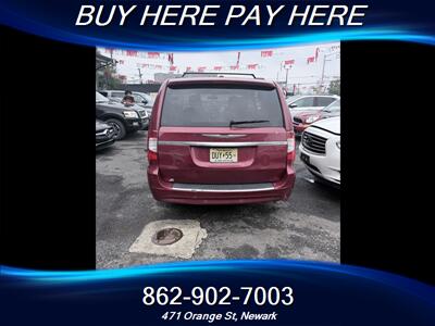 2012 Chrysler Town & Country Touring-L   - Photo 4 - Newark, NJ 07107