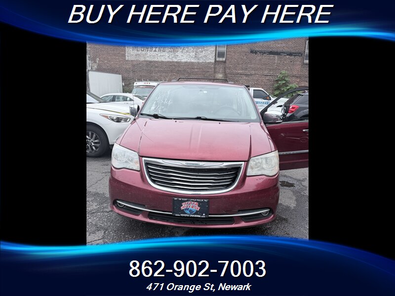 2012 Chrysler Town & Country Touring-L   - Photo 1 - Newark, NJ 07107
