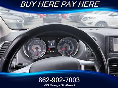 2012 Chrysler Town & Country Touring-L   - Photo 10 - Newark, NJ 07107