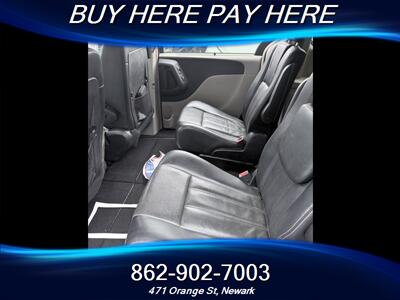 2012 Chrysler Town & Country Touring-L   - Photo 8 - Newark, NJ 07107