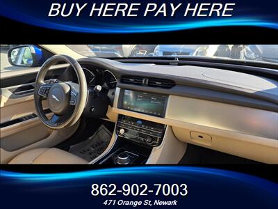 2020 Jaguar XF 25t Premium   - Photo 10 - Newark, NJ 07107
