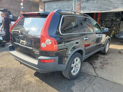 2004 Volvo XC90 T6   - Photo 2 - Newark, NJ 07107