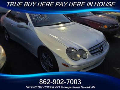 2005 Mercedes-Benz CLK CLK 320   - Photo 1 - Newark, NJ 07107