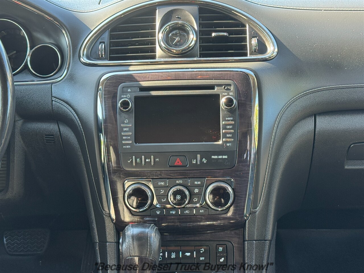 2017 Buick Enclave Premium   - Photo 24 - Portland, OR 97132