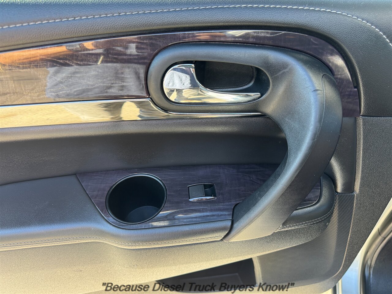 2017 Buick Enclave Premium   - Photo 12 - Portland, OR 97132