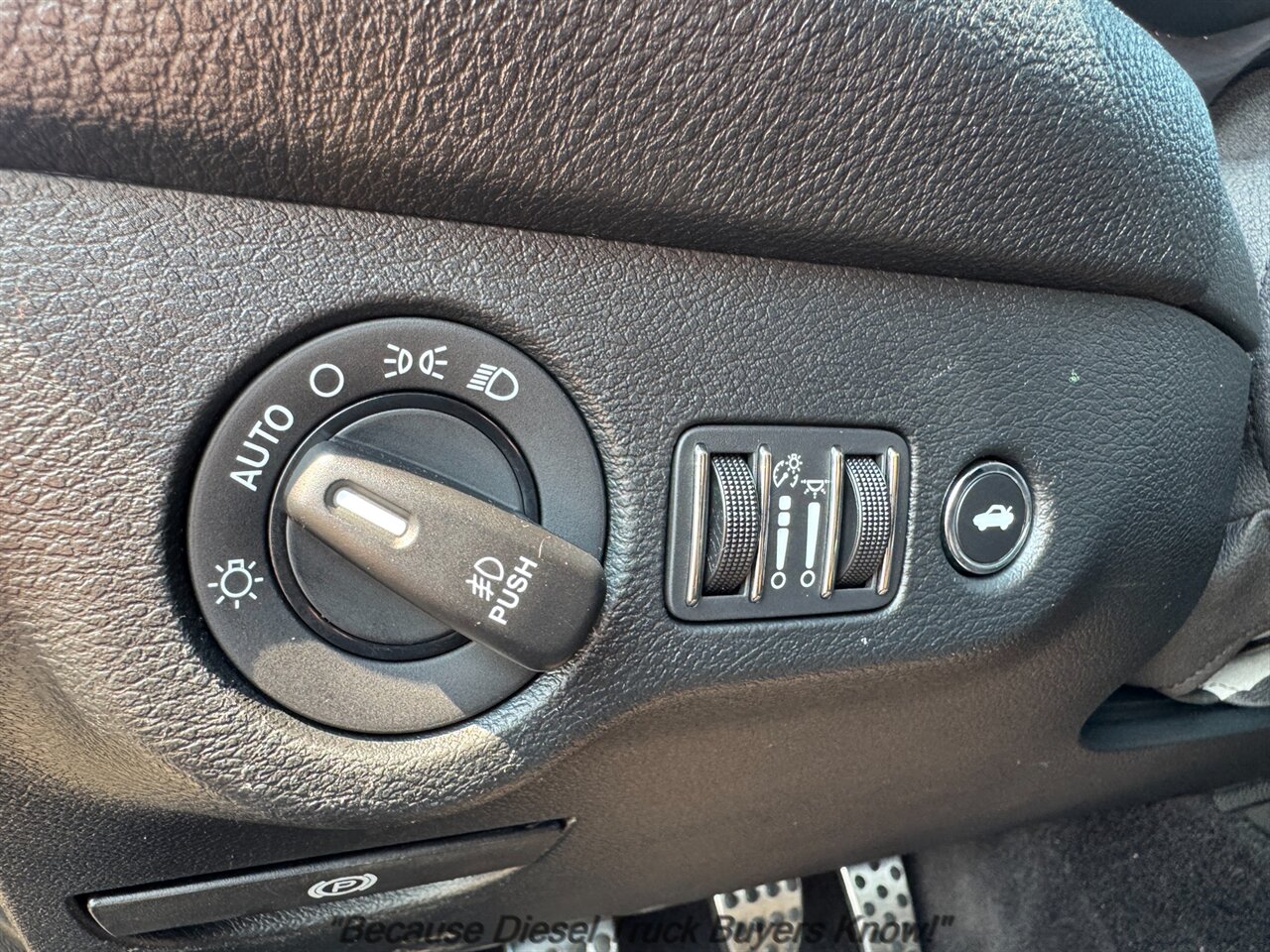 2018 Dodge Challenger R/T Scat Pack   - Photo 19 - Portland, OR 97132